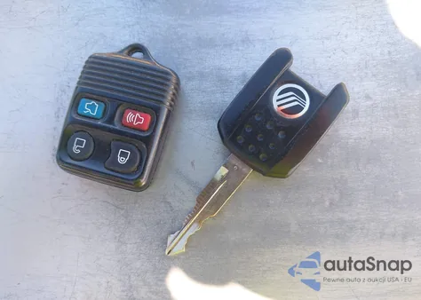 2008 Mercury Grand Marquis Ls z USA, uszkodzony, nr VIN 2MEHM75V88X603813